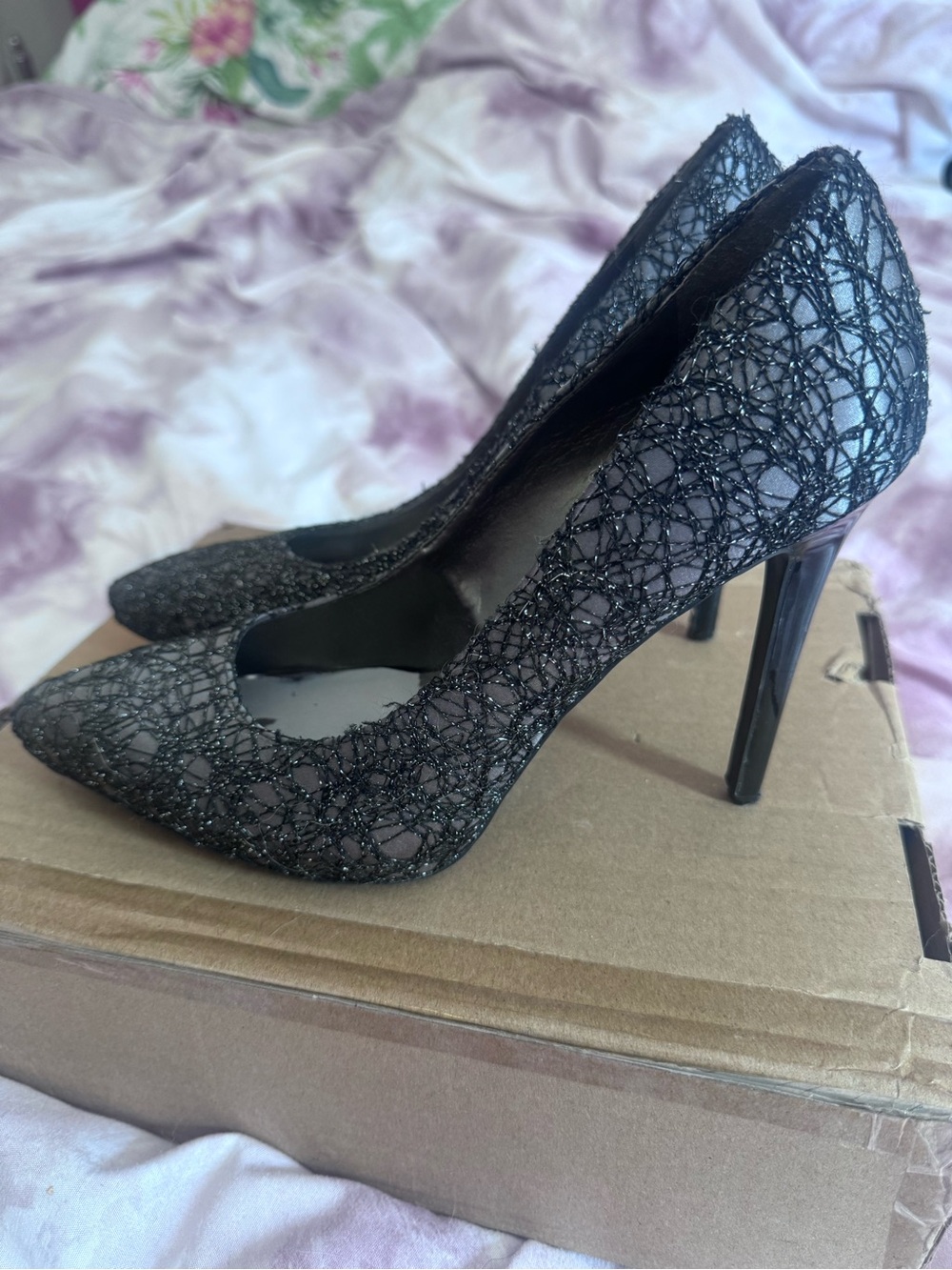 Carlos Santana Grey Black webbed Glitter Stiletto Pumps - Women's Elegant Heel